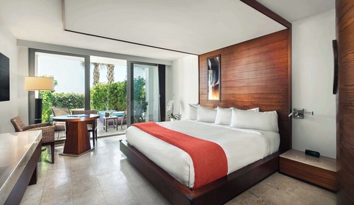 Room, 1 King Bed, Accessible (Ocean Cabana, Transfer Shower)