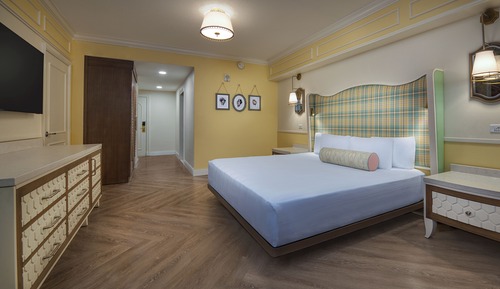 Resort View. Wheelchair accessible with tub and option for hearing accessibility.  1 king bed.