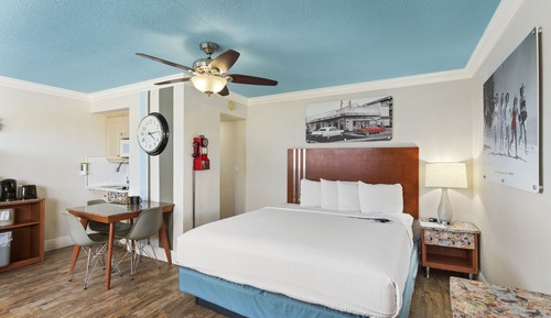 Superior Suite, 1 King Bed (Gulf View)