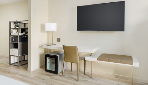 Room, 1 King Bed with Sofa bed, Hearing Accessible (Accessible Bathtub)