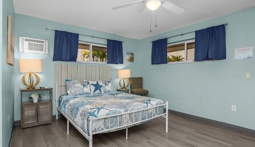 Deluxe Studio, 1 Queen Bed
