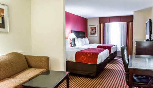 Queen Suite with Two Queen Beds