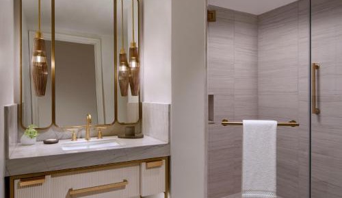 Deluxe Ocean Front Suite