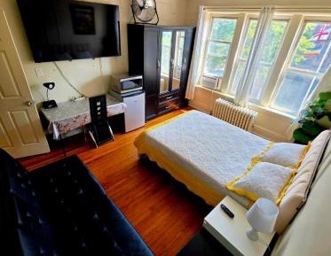 Double Room with Shared Bathroom