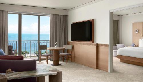 Ocean Front View One Bedroom Suite, Club Access