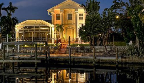 Seven-Bedroom House