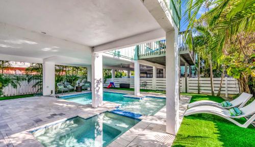 Three-Bedroom Vacation Home 