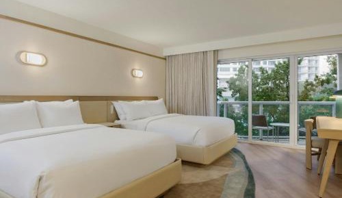 Guest Room, Two Queens Non-view