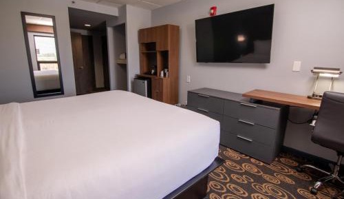 Standard King Room