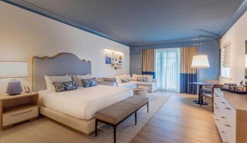 Deluxe King Room with Sofa Bed and City View