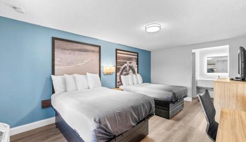 Deluxe Double Room with Two Double Beds - Non-Smoking