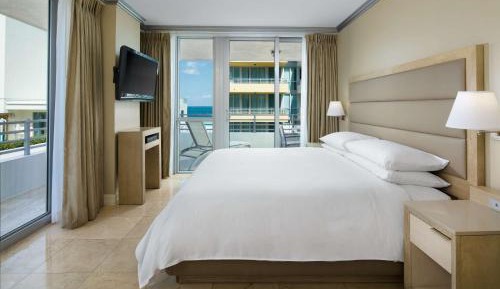 King Suite Mobility Access