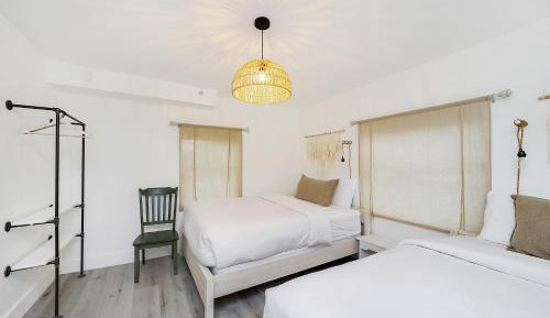 Family Suite - Two Queen Beds and Sofa Bed (Self check-in)