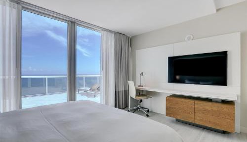 Two-Bedroom Penthouse Suite - Oceanfront