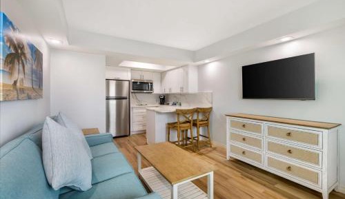 Double Suite with Two Double Beds and Sofa Bed, Ocean Front and Kitchen - Ground Floor/Non-Smoking