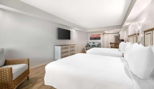 Queen Room with Two Queen Beds with Roll-In Shower and Sofa Bed - Disability/Ground Floor/Non-Smoking