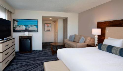 King Room with Sofa Bed