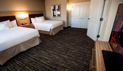 One Bedroom Double Queen Suite with Sofa Bed