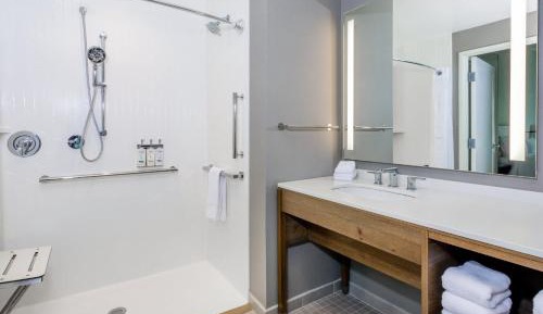 Queen Studio Suite with Two Queen Beds - Communications and Mobility Accessible