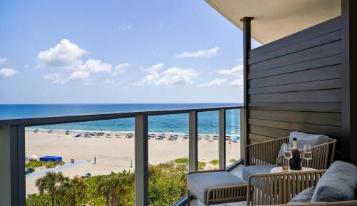 Deluxe Ocean View Accessible Two Doubles