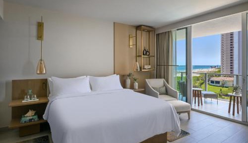 Deluxe Ocean View Accessible King