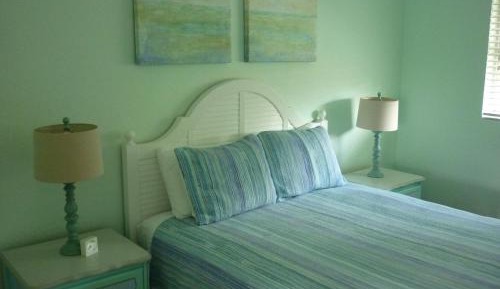 Studio apt. Queen Bed