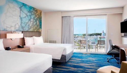 Queen Room with Two Queen Beds with Patio/Balcony and Partial Ocean View