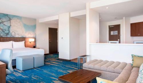 King Suite with Partial Bay View