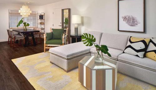 Premium King Suite with Waterfront View - Coconut Wing
