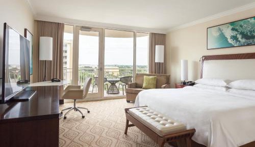 Tropical View, Guest room, 1 King, Balcony