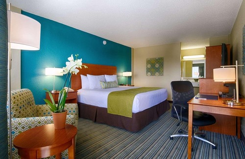 North Bay Village Hotel | Best Western on The Bay Inn & Marina