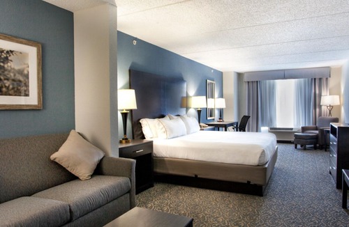 Arcadia Hotel | Holiday Inn Express Hotel and Suites Arcadia, an IHG Hotel