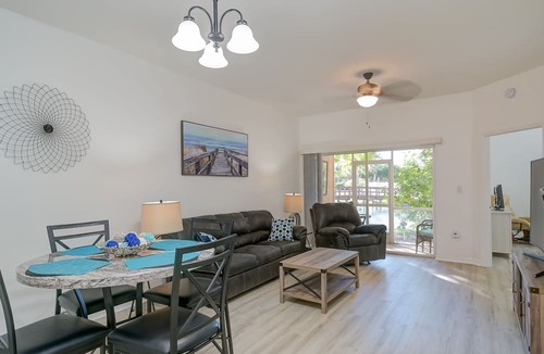 Iona Condo | Vacation in Paradise Fort Myers Condo 3 Bed/2 Bath