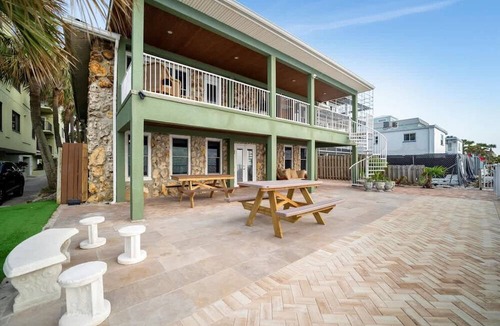 Independence Square Apartment | Stones Throw Beachfront Family Suite 3 Views