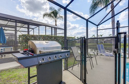 Kissimmee Cottage | 9 Mi to Disney: Home w/Pool Table & Water Views!