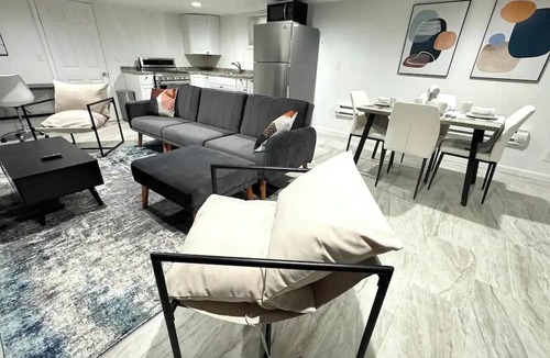 Irvington Apartment | Charming 1-BR Hideaway in Serene Irvington – AC, Fast WiFi & Comfort Awaits!