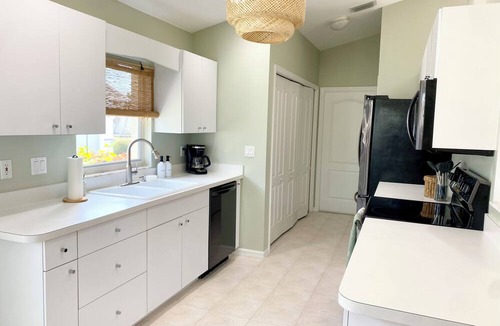 Sabal Springs House | Cozy 2-bedroom house in tranquil North Fort Myers with WiFi, AC