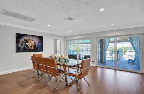 Fort Lauderdale Villa | Luxe 4BR Waterfront w Htd Pool 5min to Beach