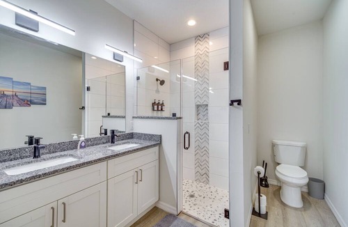 Okeechobee House | Modern Okeechobee Townhome w/ Backyard!