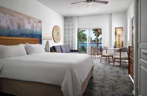 Palm Beach Shores Villa | RELAX AT OUR PALM BEACH SHORES RESORT WITH SPACIOUS VILLAS Marriott Ocean Pointe