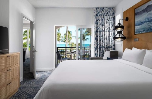 Palm Beach Shores Villa | RELAX AT OUR PALM BEACH SHORES RESORT WITH SPACIOUS VILLAS Marriott Ocean Pointe