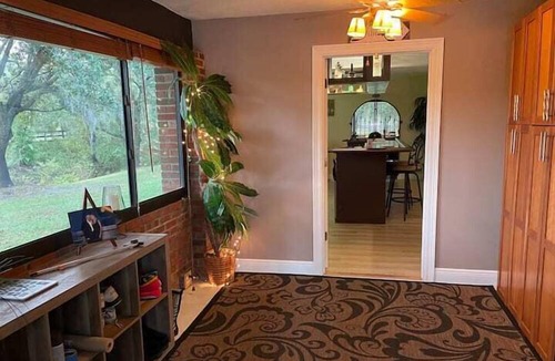 Palm City Apartment | 3 Bedroom 793773 by Houzlet