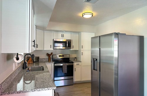 West Melbourne House | Space Coast Kasita- BEAUTIFUL Heated Pool/HotTub/PingPongTable/BBQ Grill/FirePit