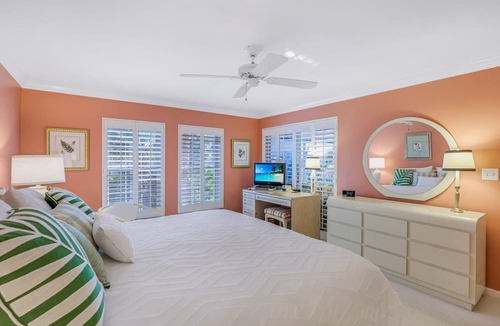 Pelican Bay House | Chanteclair Maisonettes in Pelican Bay