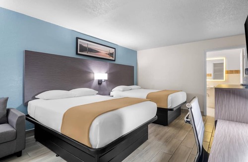 Lake Wales Hotel | Rodeway Inn Lake Wales - Winter Haven