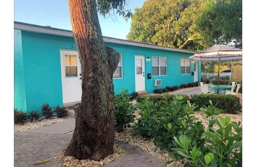 Lake Worth Apartment | Zen Retreat