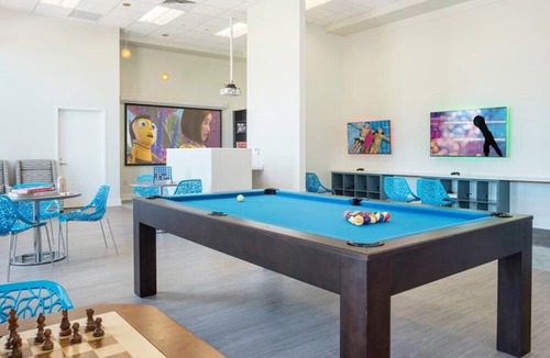 Florida Central Atlantic Coast Apartment | Orlando | City Escape | Resort Pool & Theme Parks Nearby