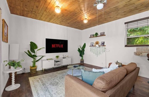 Delray Beach Apartment | The Zen Beach House – Your Tranquil Escape in Delray Beach