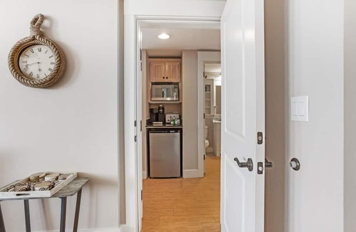 Baytowne Wharf Condo | Lockout Style Unit ~ Resort ~ Private Balcony