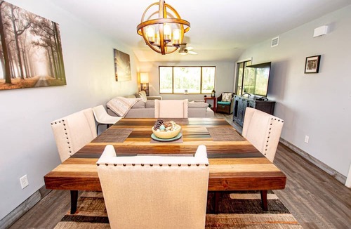Wesley Chapel Condo | Sunset Lakeview Condo | King Suite | Optional Saddlebrook Resort Amenities | Full Kitchen & Patio